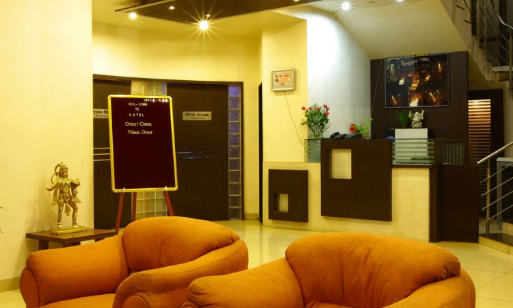 Waman's Hotel Orient Crown