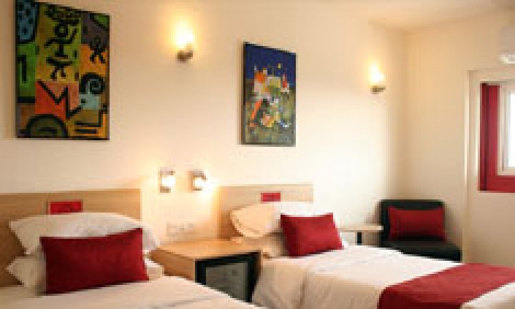 Red fox hotel