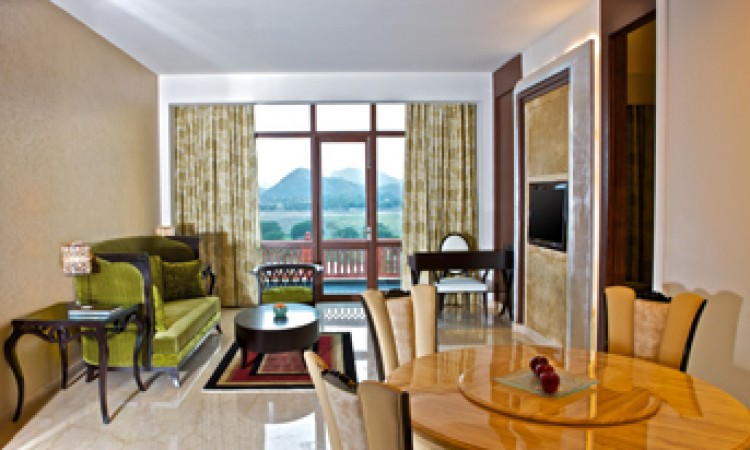 Deluxe suite living room Deluxe suite living room