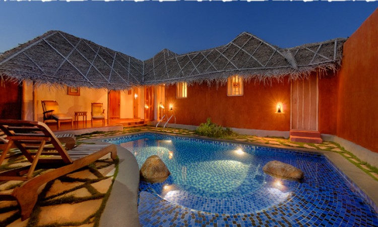 Pool hut