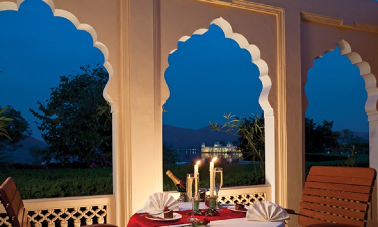 Trident Jaipur mansagar bar Trident Jaipur mansagar bar