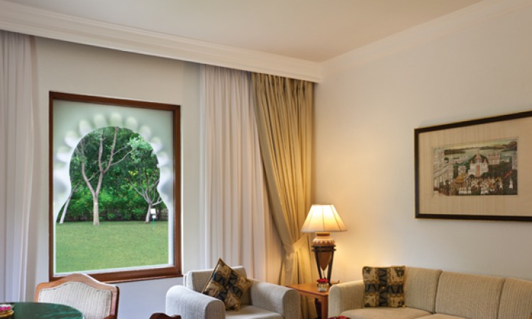Suite_living_room Suite_living_room