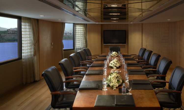 Royal Boardroom Royal Boardroom