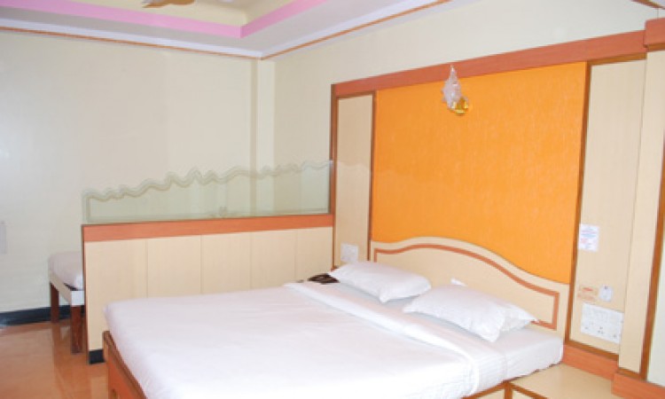 Triple Bed Deluxe Triple Bed Deluxe