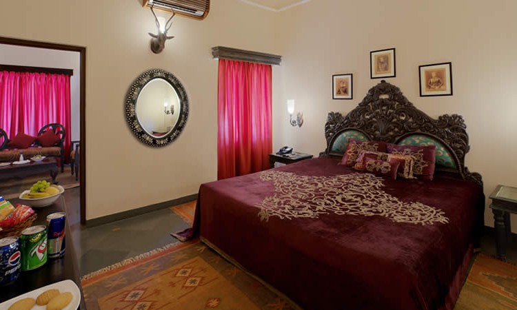 Retreat suite
