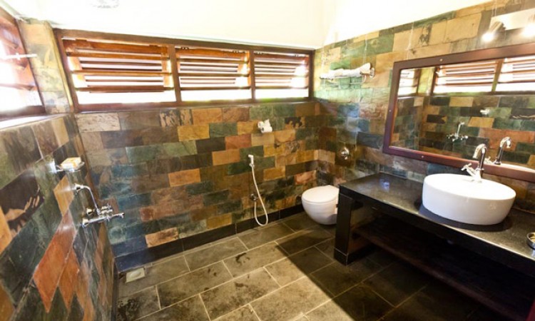 Bath-Room-view--family-cottage Bath-Room-view--family-cottage