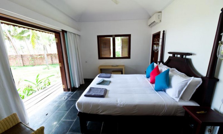 Master-Bed-Room Master-Bed-Room