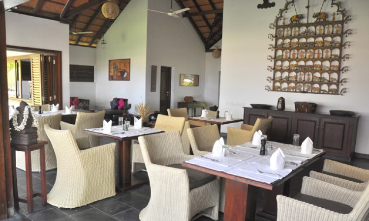 Restaurant-6 Restaurant-6