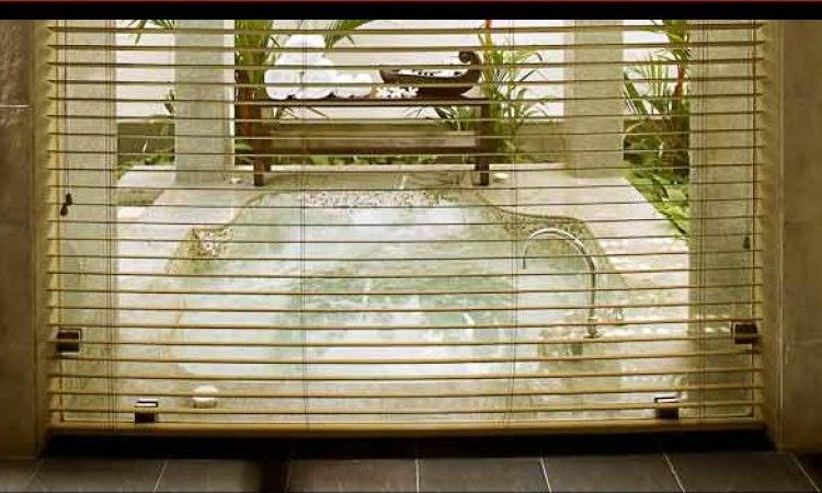 Bathtub