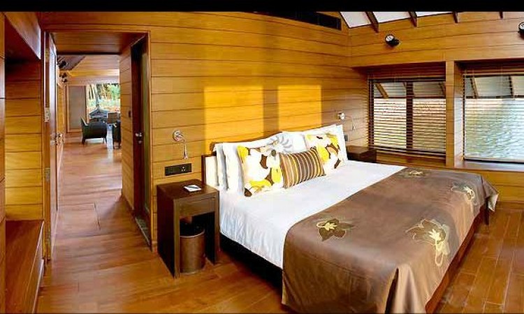 Bedroom in the Houseboat