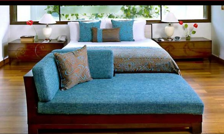 Well furnished bedroom