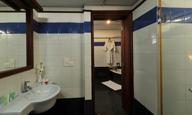 Bathroom Estuary Premium Bathroom Estuary Premium