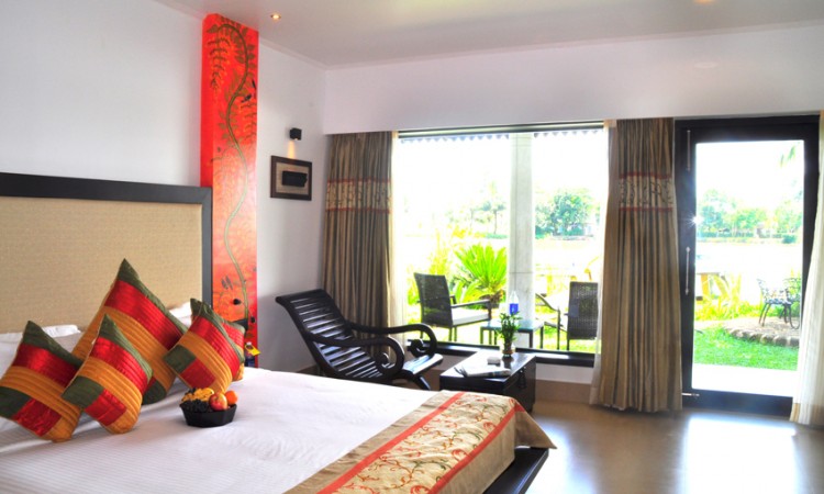 Lake view room Lake view room