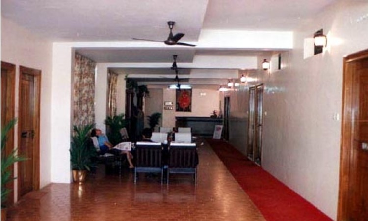 Sitting area by entrance Sitting area by entrance