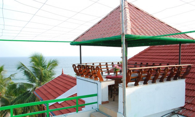Dining amist nature Dining amist nature