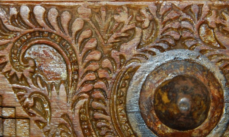 Detailing on Woodwork Detailing on Woodwork