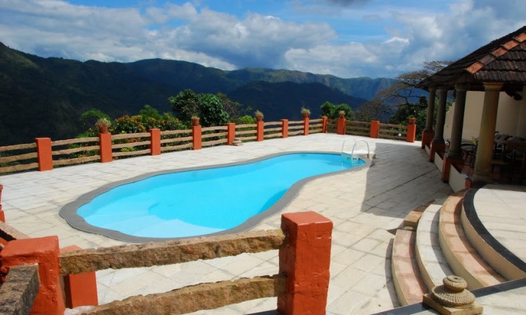 Footprint shaped Swimming Pool Footprint shaped Swimming Pool