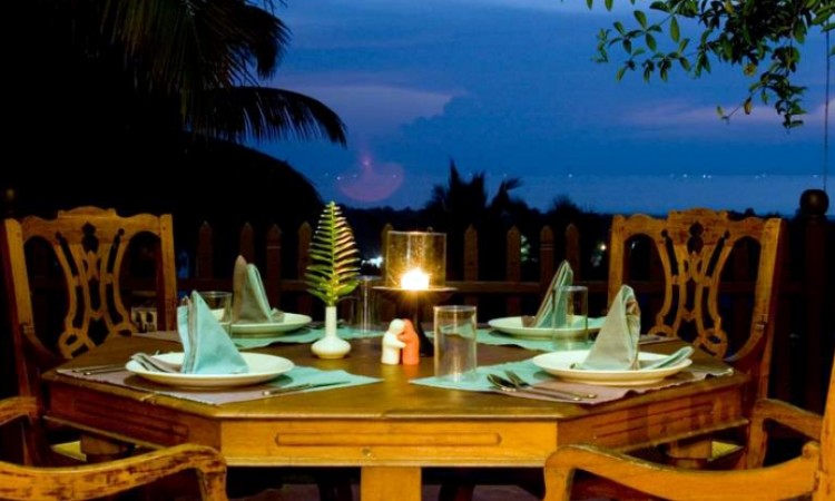 Dining under open sky Dining under open sky