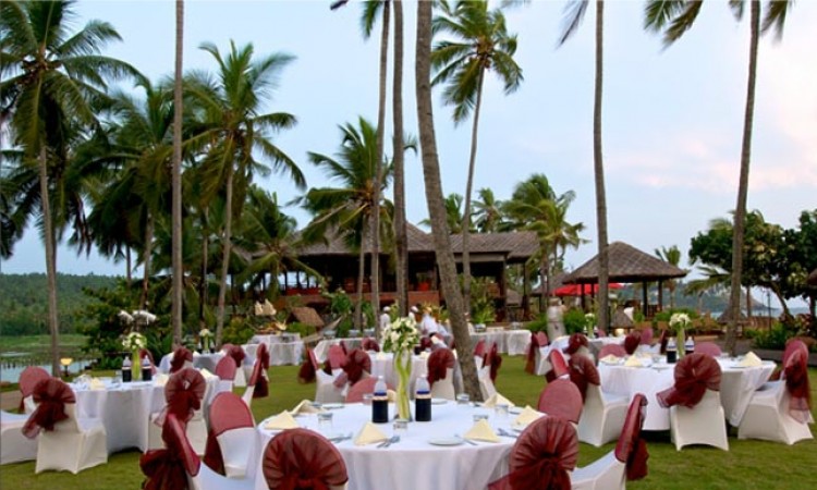 Beach Lawns
