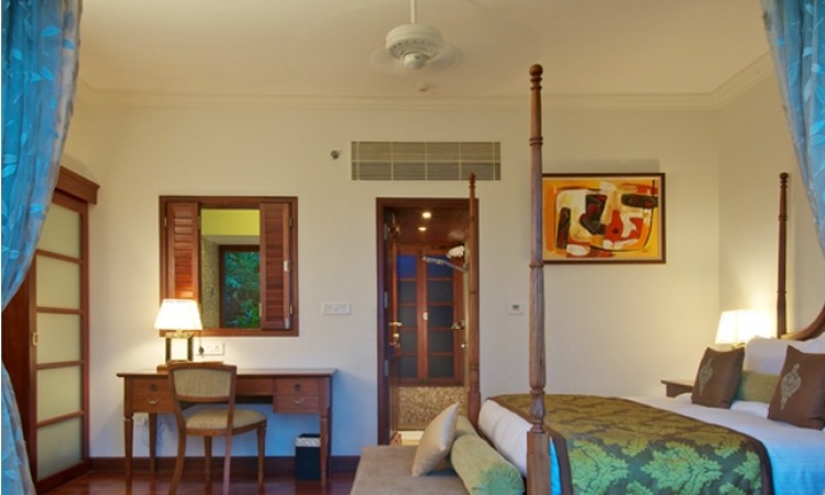 Deluxe Allure Suite