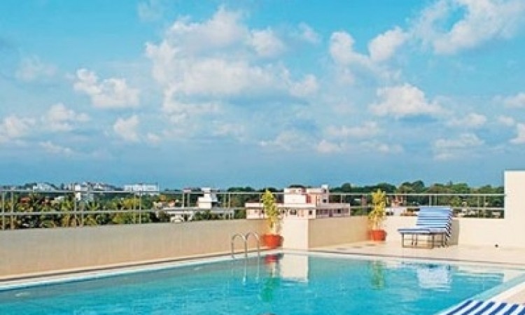Splash- Swimming Pool Splash- Swimming Pool
