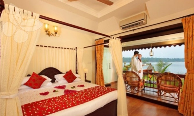 Honeymoon Cottage Room Honeymoon Cottage Room