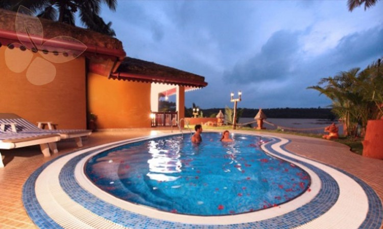 Pool in Honeymoon Cottage Pool in Honeymoon Cottage