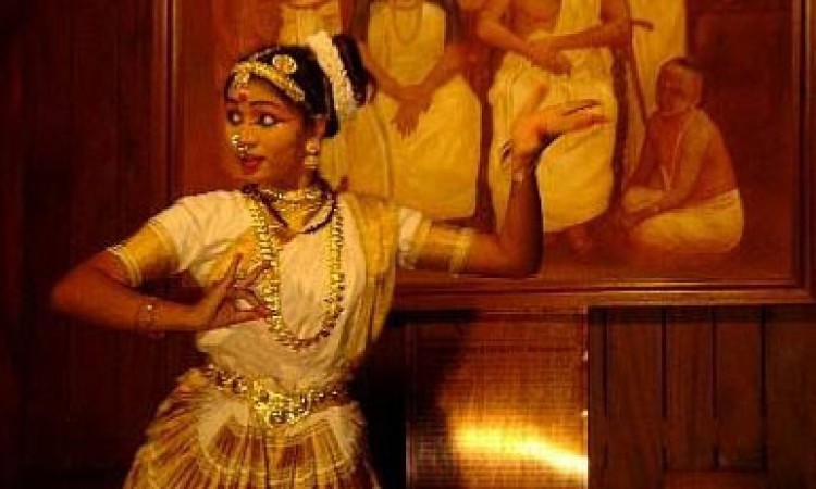 Mohiniyattam Mohiniyattam