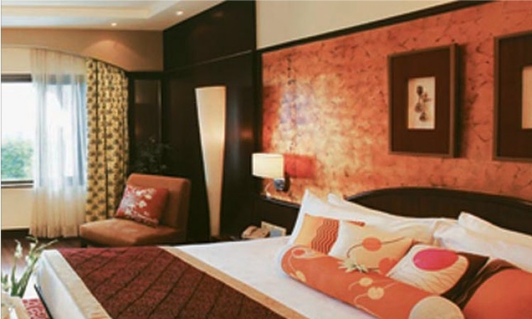Deluxe Allure Suite