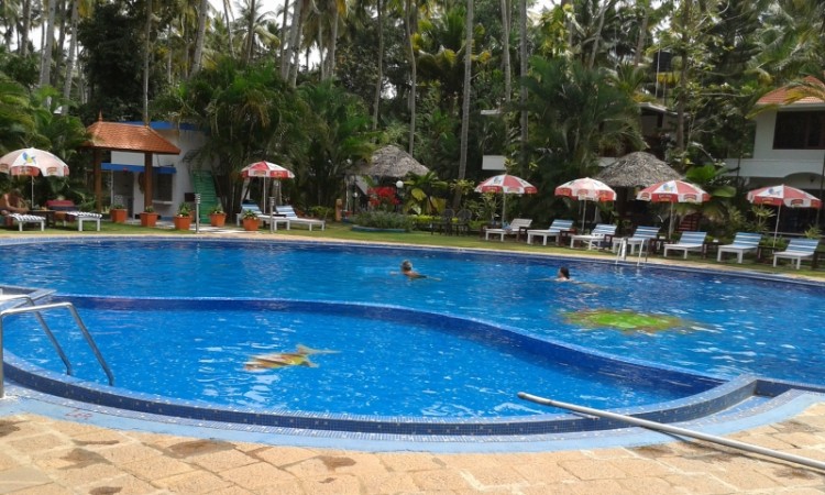 Swimming pool