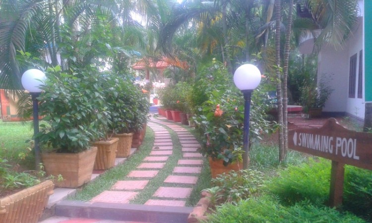 Way to Swimming pool