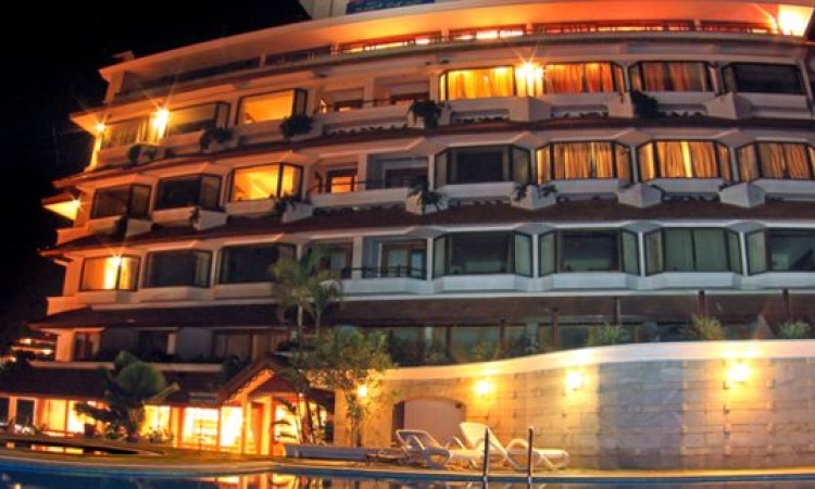 Hindustan Beach Retreat at Night