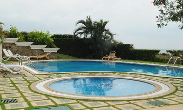 Serene pool