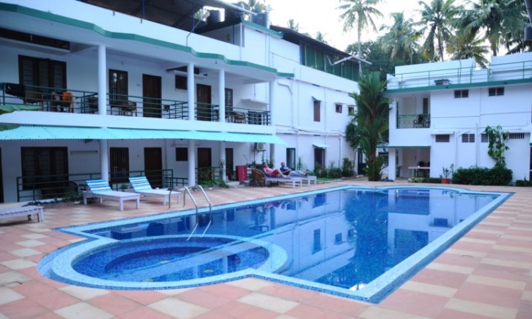 Swimming pool