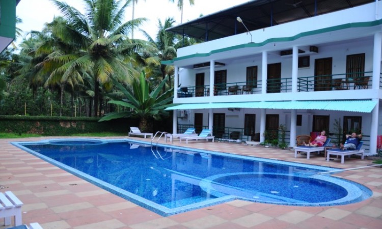 Swimming pool 1