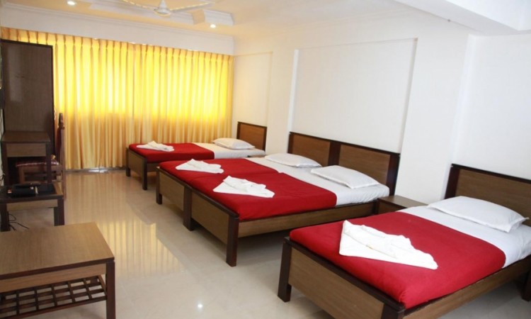 Special room With 4 Single Beds1