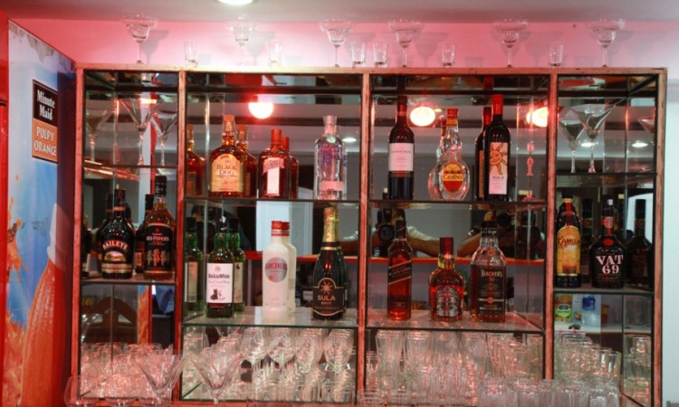 Bar