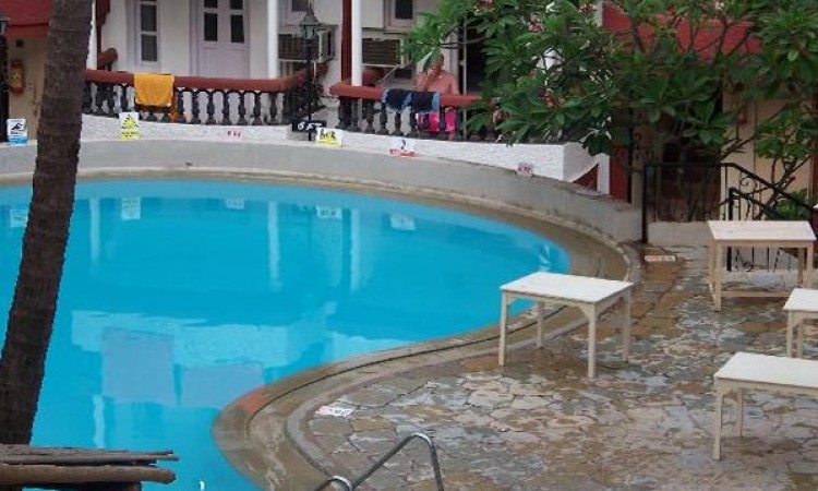 Poolside Poolside