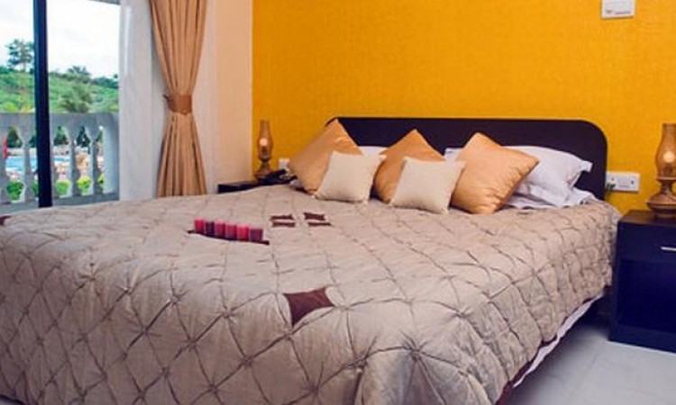 Luxurious bed Luxurious bed