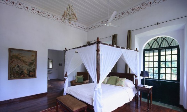 Macasar Bedroom