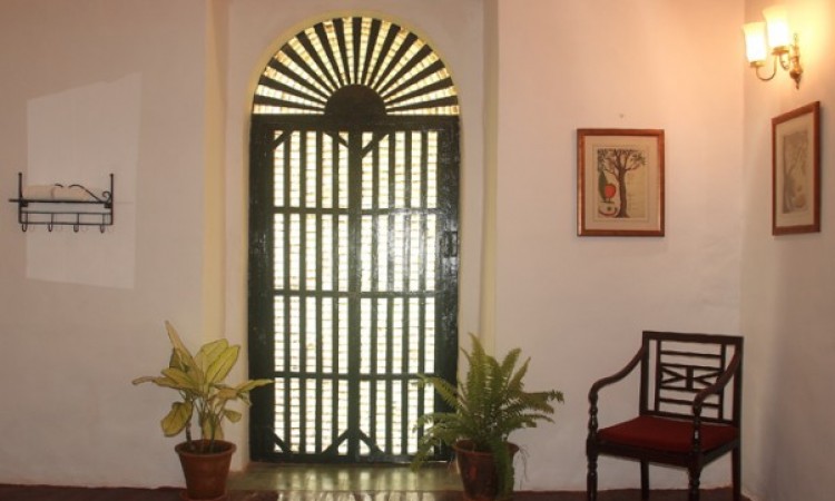 Macasar Entrance