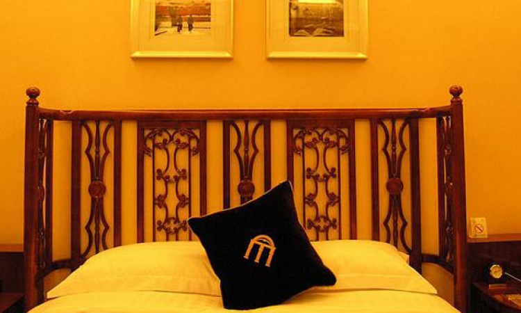 Luxury bed