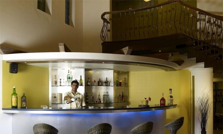 Bar Bar