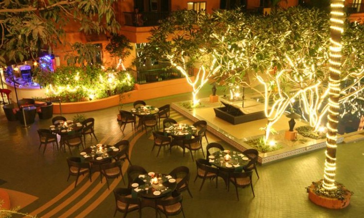 Open-air restaurant Open-air restaurant