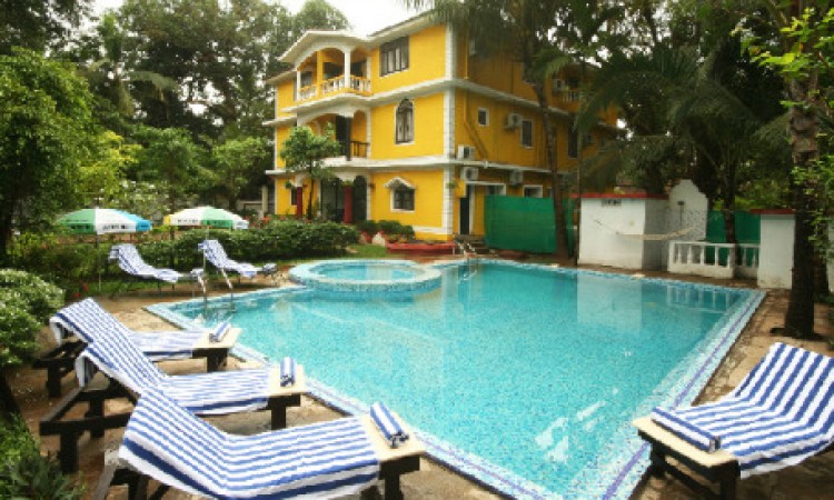 Pool Side View_3