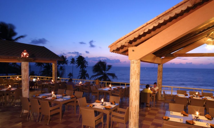 Restaurant - Evening view