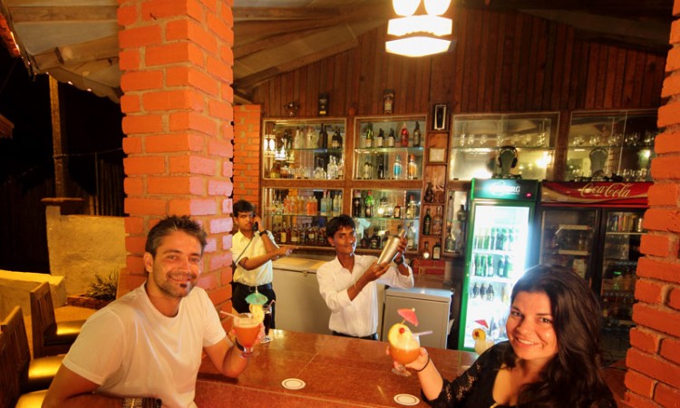 Alcove-bar
