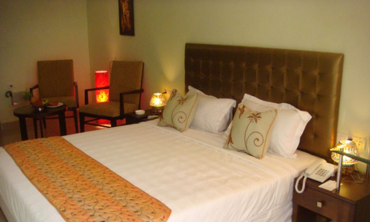 Deluxe Bedroom Deluxe Bedroom