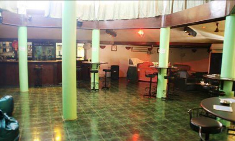 Club Club
