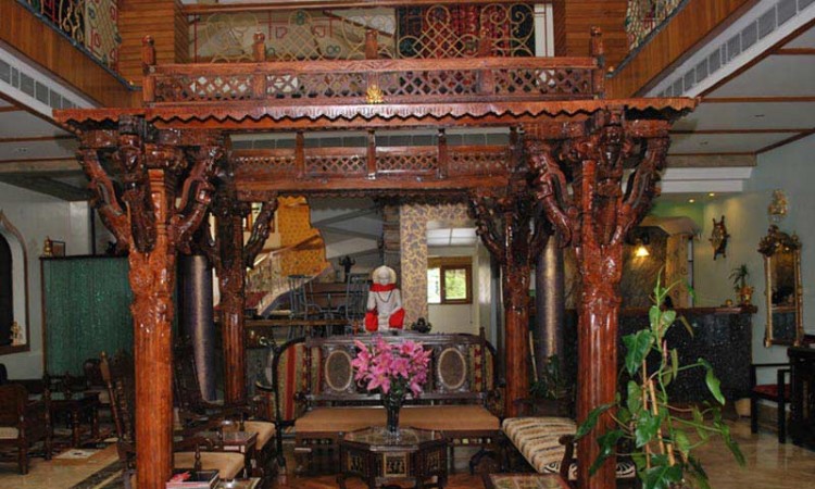 Lobby Lobby